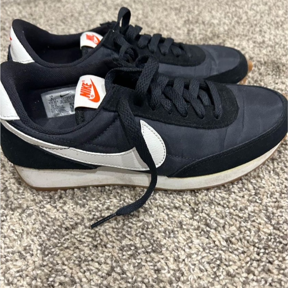 Nike waffle trainers women’s size 6